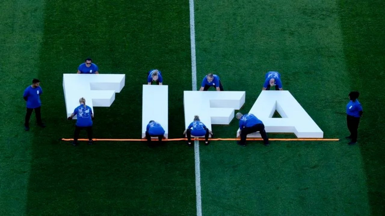 FIFA: La responsabilidad colectiva ayudará a erradicar el discurso de odio en el fútbol