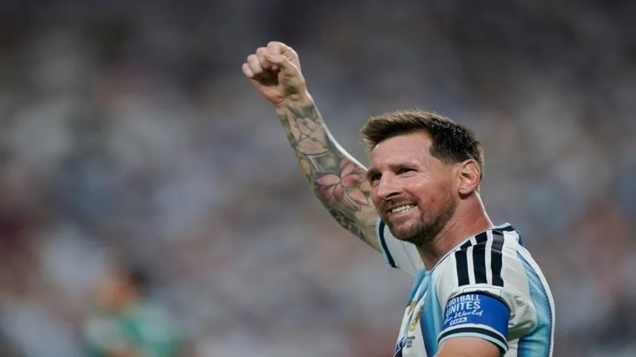 ¡Hat-Trick de Leyenda! Messi destroza a Argelia en un debut perfecto para la Albiceleste
