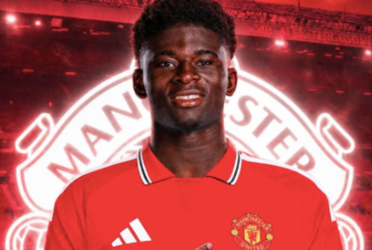 Manchester United acuerda fichaje de Carlos Baleba